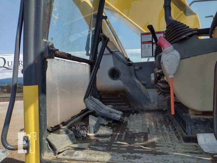 2012-komatsu-pc200-image-13