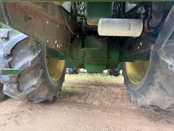 john-deere-8560-image-12