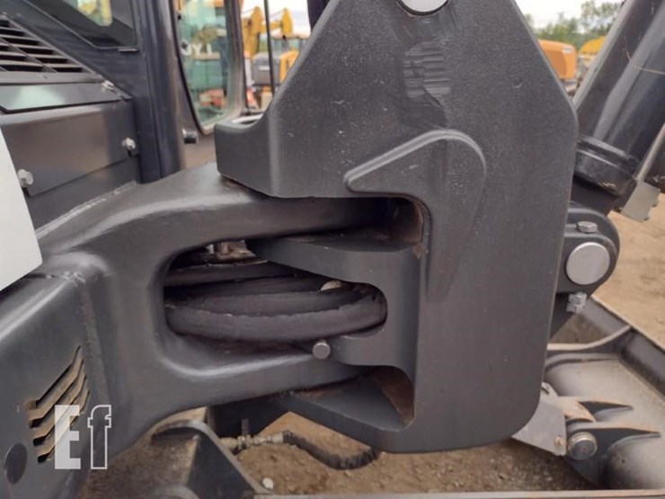 2022-bobcat-e88-image-24