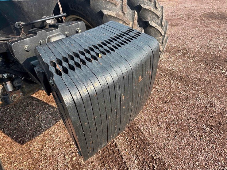2012-new-holland-t8.360-image-8