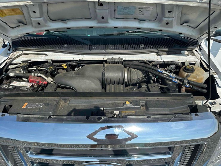 2017-ford-e450-image-26
