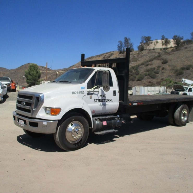 2007 FORD F750 XL SD