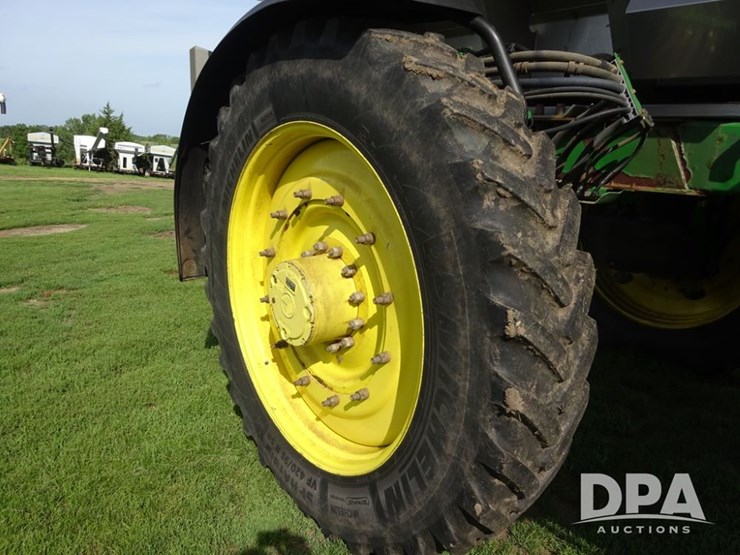 2016-john-deere-r4045-image-51