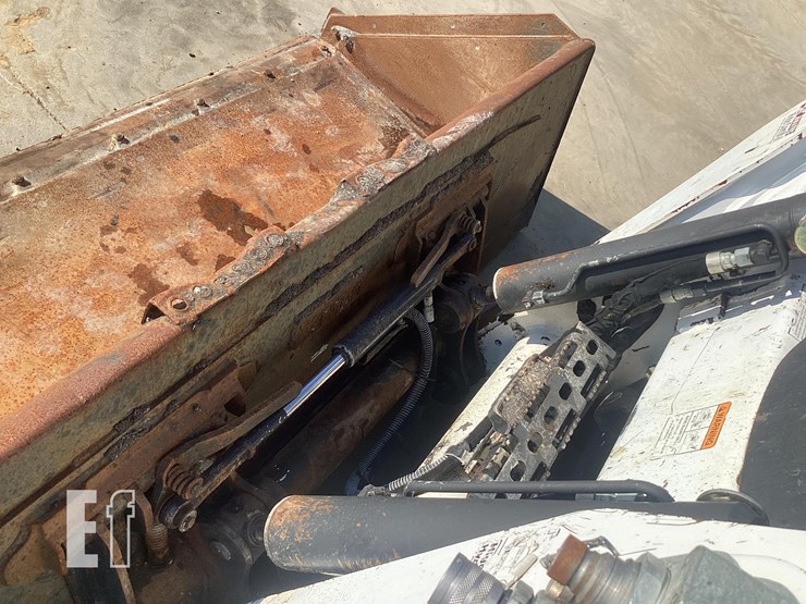 2021-bobcat-t870-image-13
