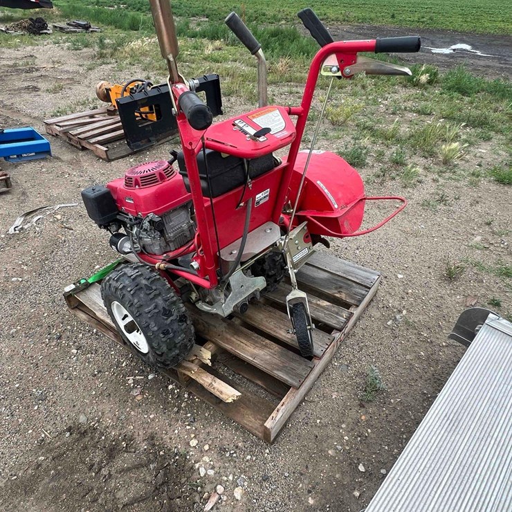 Tuft Tec Bed Edger