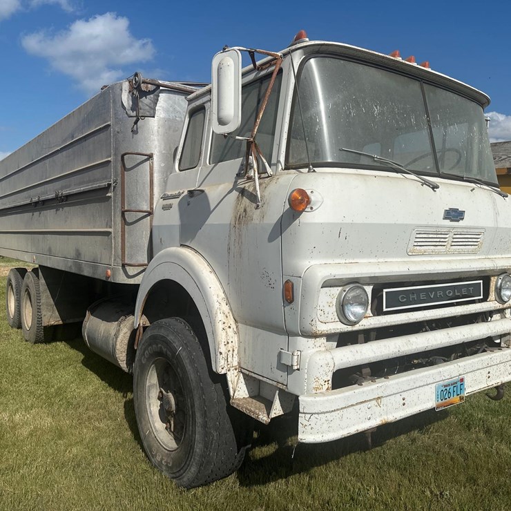 1974 CHEVROLET 70