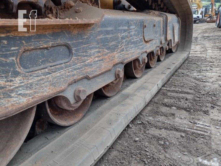 2020-deere-331g-image-20