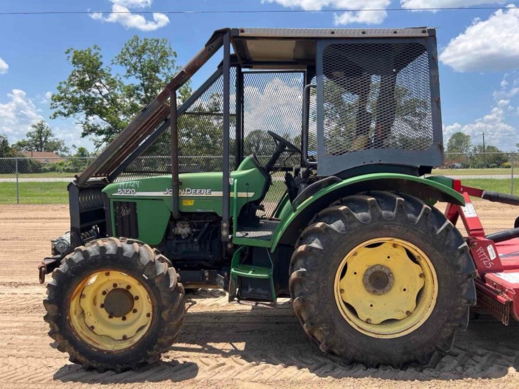 2004-john-deere-5320-image-1