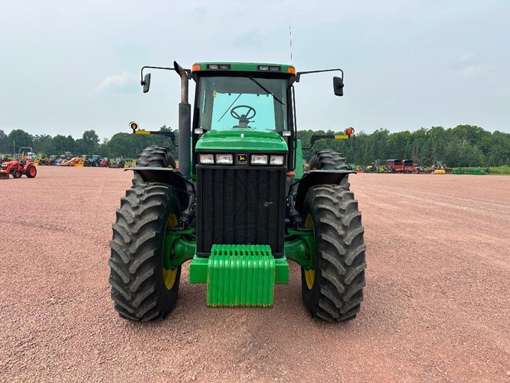john-deere-8210-image-2