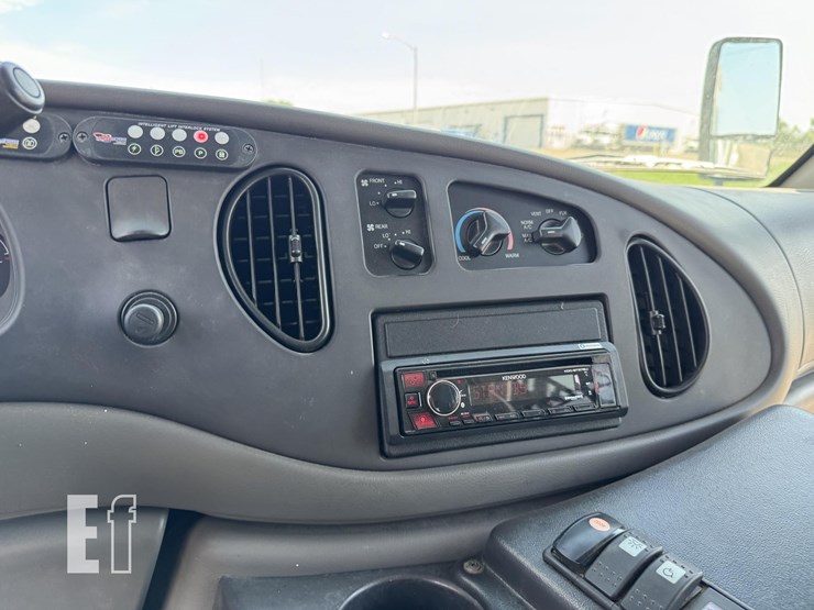 2007-ford-e350-image-29