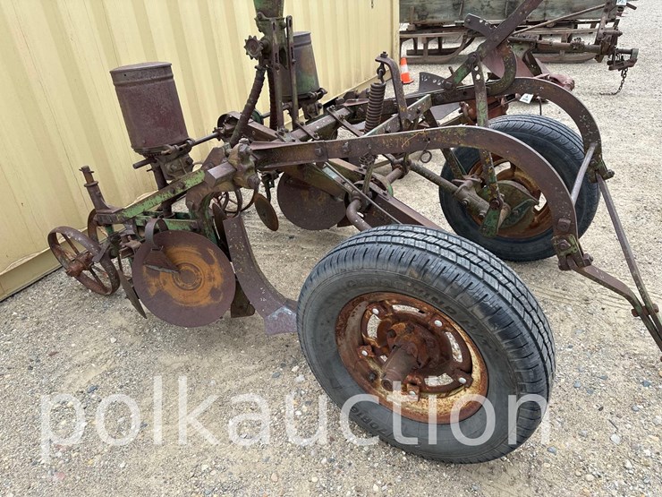 john-deere-2-image-3