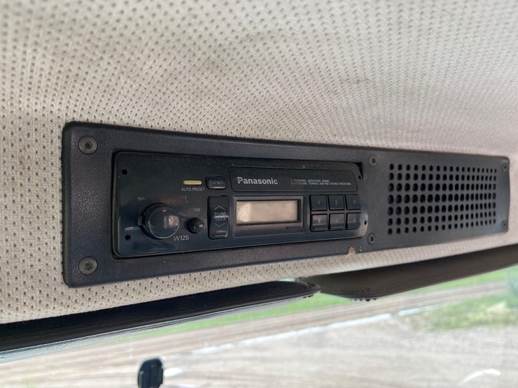 1998-freightliner-fl70-image-72