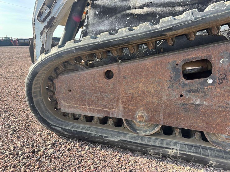 2005-bobcat-t190-image-29