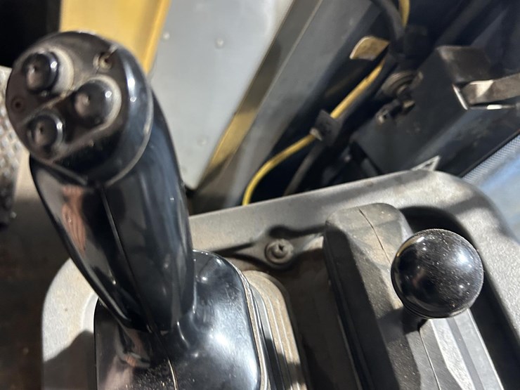 2007-deere-544j-image-21