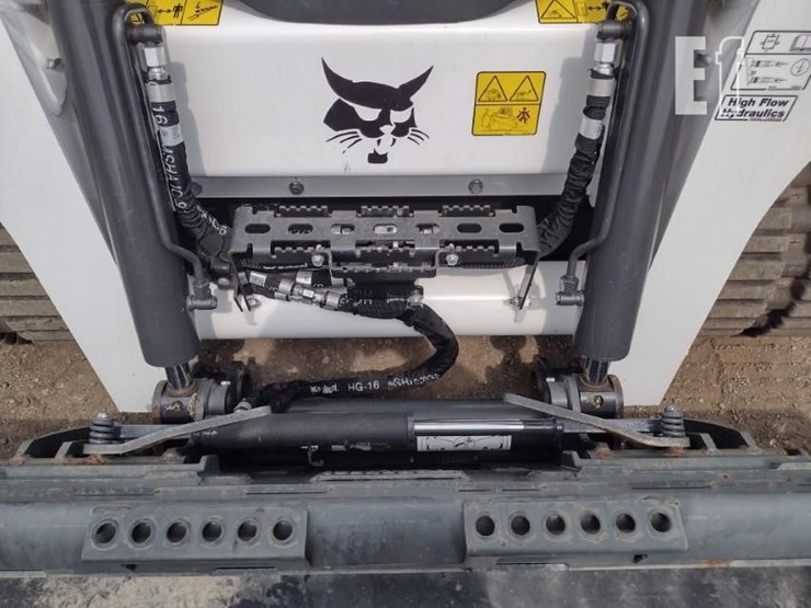 2023-bobcat-t770-image-16