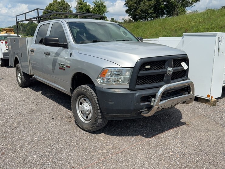 2016-dodge-ram-2500-image-3