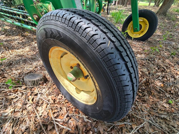 john-deere-700-image-32