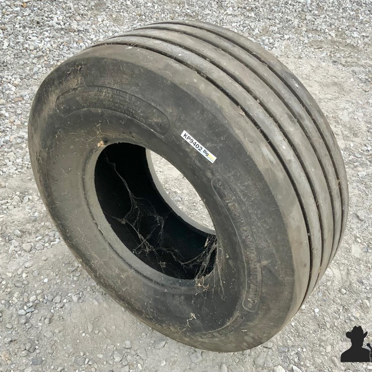 Carlisle 12.5L-15 Implement Tire