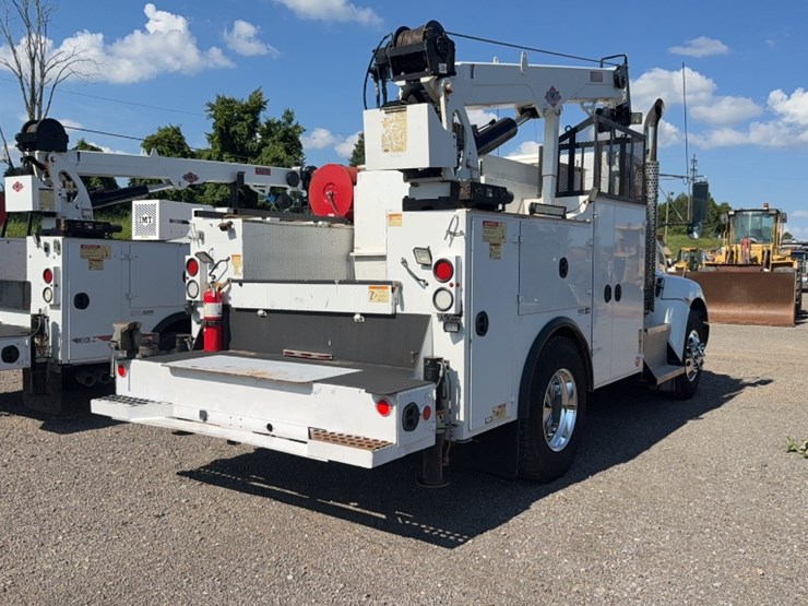 2016-kenworth-t370-image-11