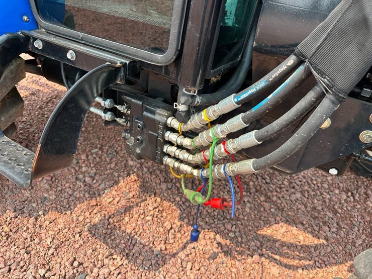 2020-new-holland-boomer-40-image-27