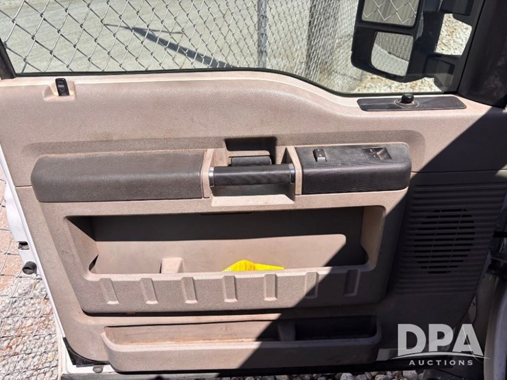 2009-ford-f350-xl-image-45