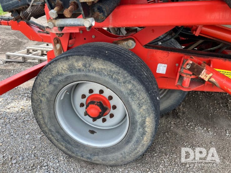 2017-kuhn-gladiator-1205-strip-till-bar-(jn2500)-image-23