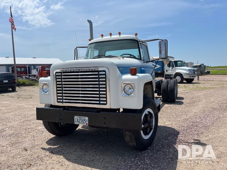 1976-international-loadstar-image-2