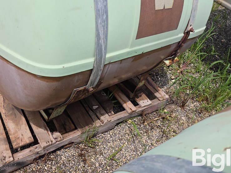 walsh-saddle-tanks-w/mounting-brackets-image-11