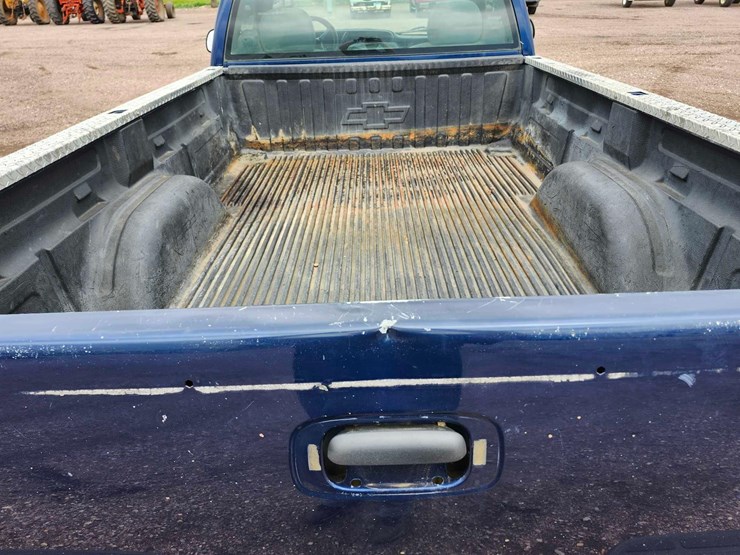 2002-chevrolet-silverado-1500-image-5