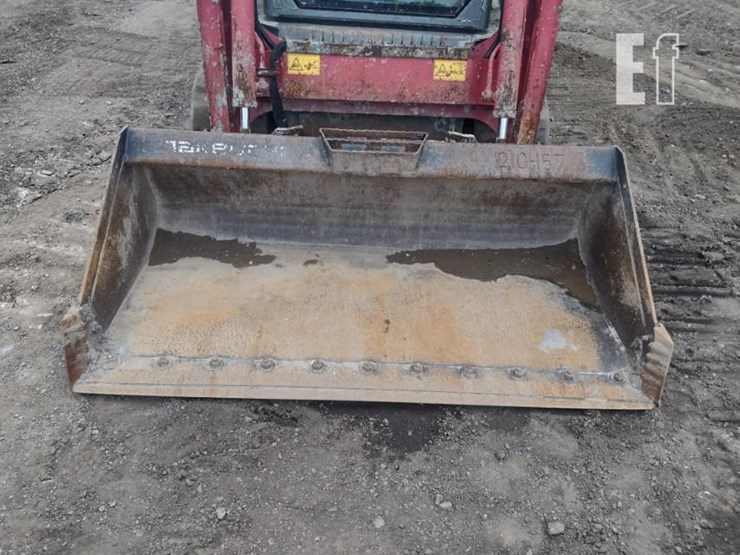 2019-takeuchi-tl6r-image-16