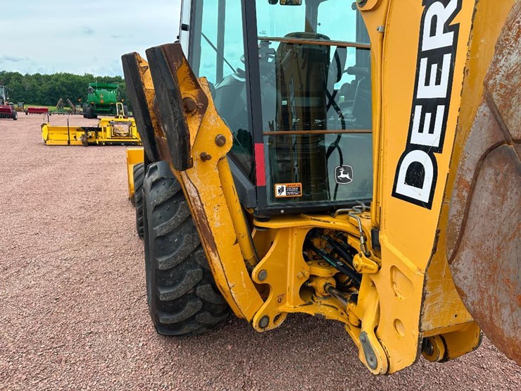2006-deere-310sg-image-28