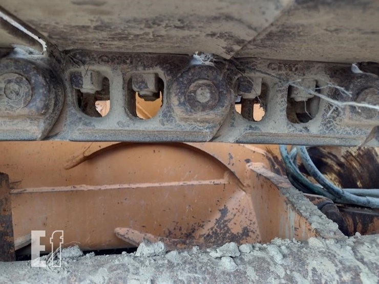 2012-case-850l-xlt-image-36