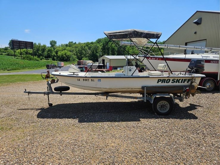 #2546-•-kenner-pro-skif-boat-image-2