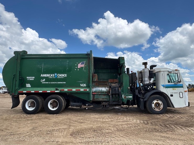 2014-mack-leu613-image-5