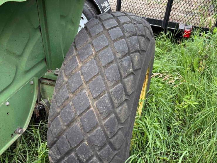 john-deere-850-image-23
