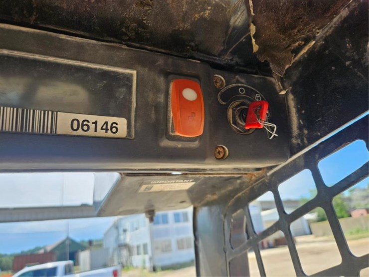 deere-ct332-image-23