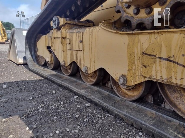 2022-caterpillar-259d3-image-23