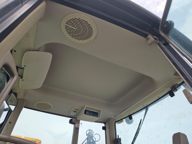 2010-john-deere-7130-image-8