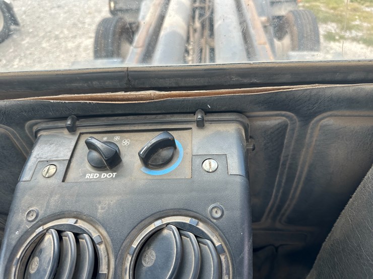 1999-mack-rd688s-image-77