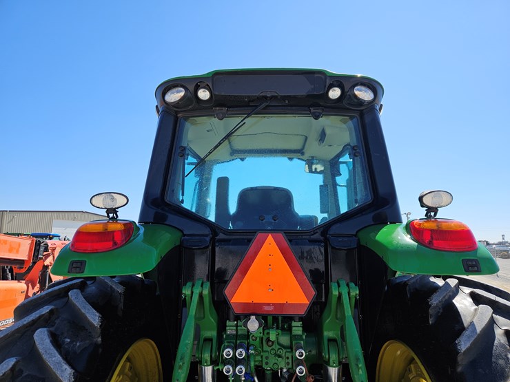 2021-john-deere-6155m-image-12
