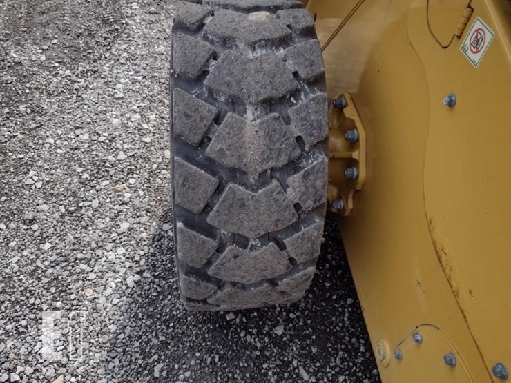 2018-caterpillar-246d-image-20