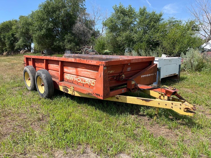 new-holland-791-image-1