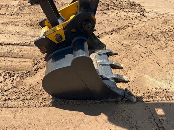 2023-deere-30g-image-9