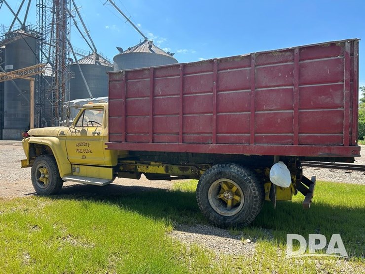 1977-ford-f750-image-8