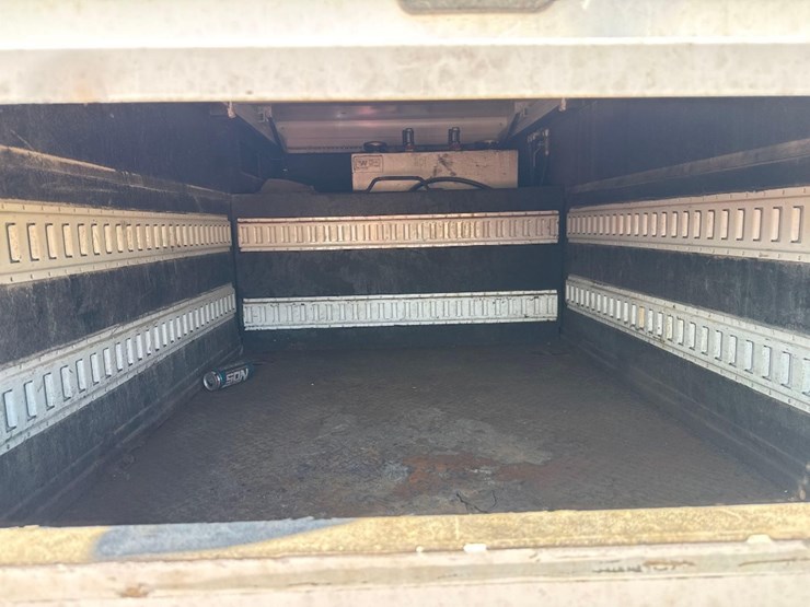 2019-ford-f550-xl-image-16