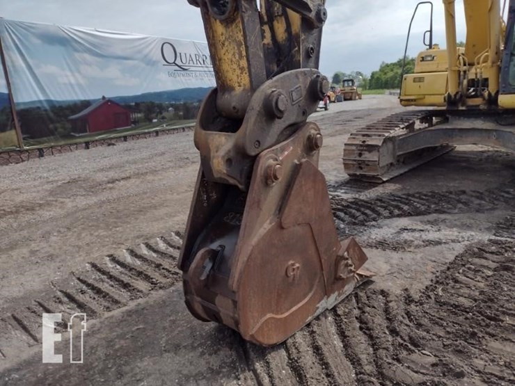 2011-kobelco-sk210-image-17