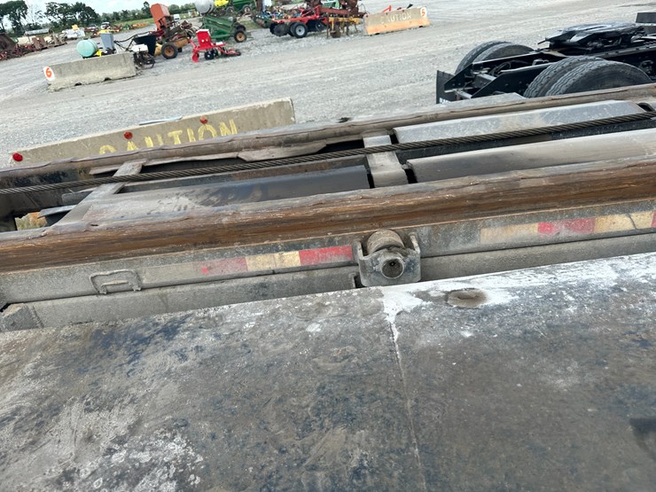 1999-mack-rd688s-image-51