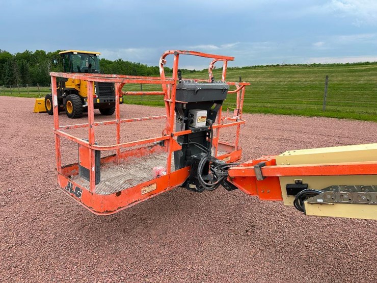 2008-jlg-600s-image-26