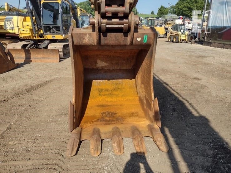 2019-komatsu-pc390-lc-11-image-15