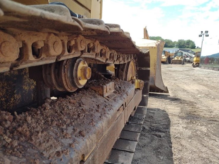 2004-caterpillar-d5g-xl-image-32